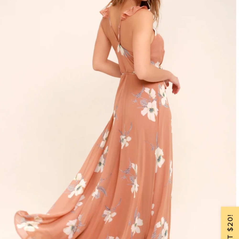 Lulu's Blush Floral Dress size small